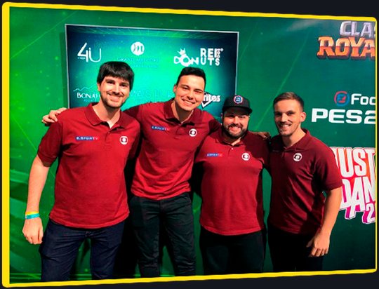 Equipe de caster de Clash Royale na Globo e SPORTV